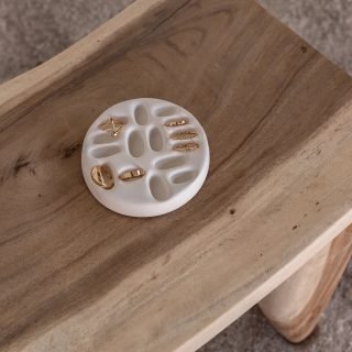 Refined product imagery for @byrenhome_ 🤍

Considered, intentional images thoughtfully captured to allow your product to speak for itself. 

@we_wabi 

[Product photography, brand photography, wabi sabi style, jewellery, Perth small business, home decor ]