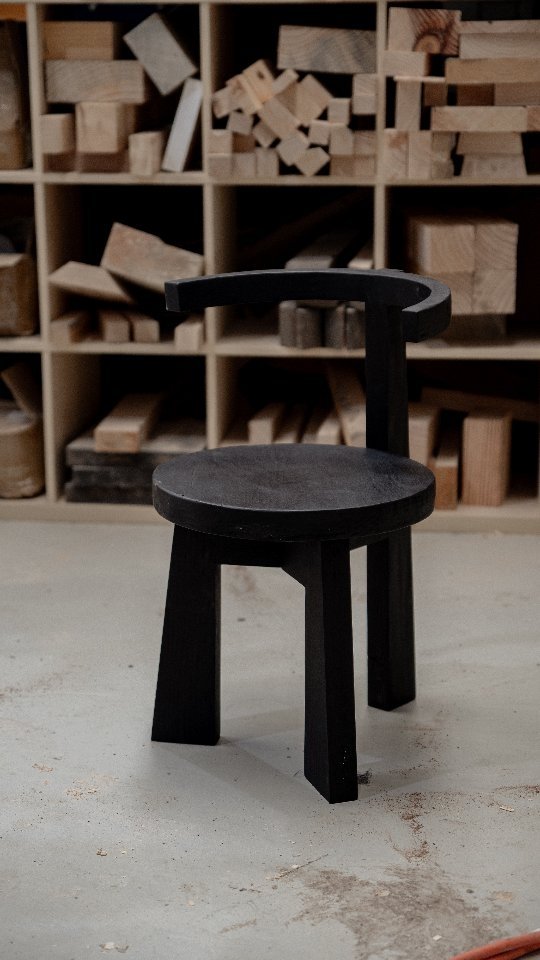 Brand /

A little look into my day spent with @oliveandstoneperth 

Capturing their space, their process and the people behind their bespoke furniture pieces.

More to come soon 🖤

#perthphotographystudio #bespokefurniture #perthcommercialphotographer #handcraftedfurniture #interiorphotographer
